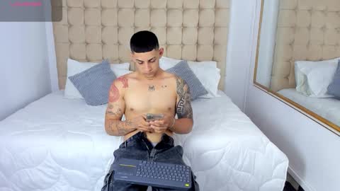 alex online show from November 20, 12:38 pm