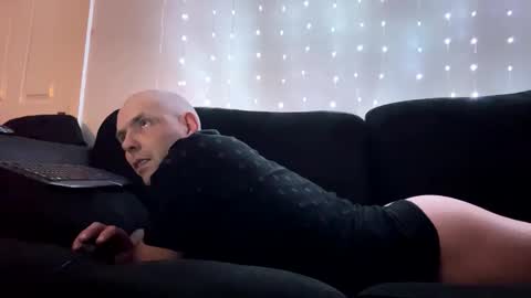 alex_essex69 online show from October 14, 12:00 am