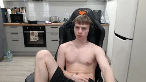 Alex online show from January 21, 1:18 am