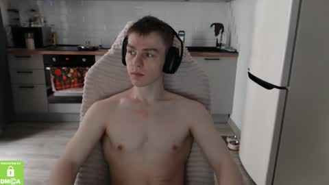 Snapshot of alex_gotcha chatting on February 19, 9:49 am Alex online show from February 19, 9:49 am