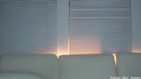 Snapshot of alex_islive chatting on February 10, 12:15 am Alex Stone online show from February 10, 12:15 am