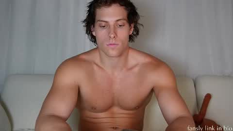 Snapshot of alex_islive chatting on March 4, 12:16 am Alex Stone online show from March 4, 12:16 am