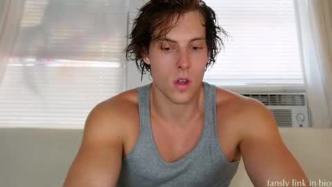 Snapshot of alex_islive chatting on March 23, 10:47 pm Alex Stone online show from March 23, 10:47 pm