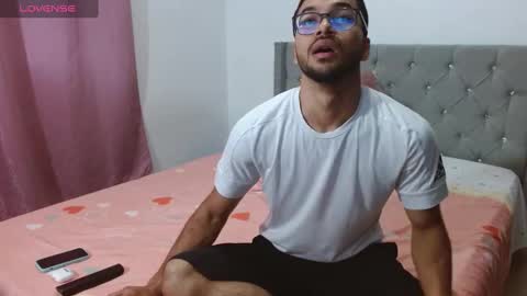 alex_jus1 online show from January 4, 3:07 am