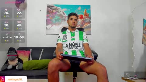 Snapshot of alex_lord_ chatting on February 22, 7:56 pm i am Alex online show from February 22, 7:56 pm