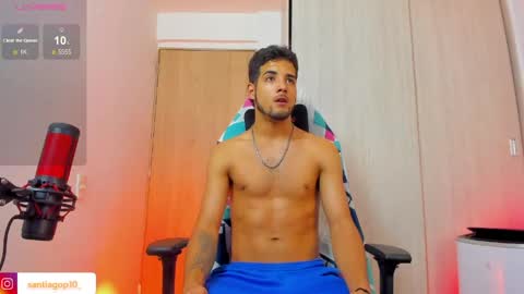 Snapshot of alex_lord_ chatting on April 14, 1:22 am i am Alex online show from April 14, 1:22 am