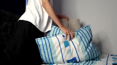 alex_mark_ online show from June 11, 3:21 pm
