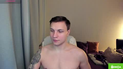 Snapshot of alex_milson chatting on March 29, 3:45 pm alex_milson online show from March 29, 3:45 pm