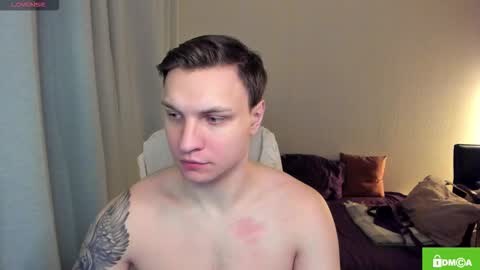 Snapshot of alex_milson chatting on March 30, 5:47 pm alex_milson online show from March 30, 5:47 pm