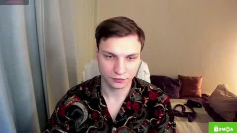 Snapshot of alex_milson chatting on April 3, 8:29 pm alex_milson online show from April 3, 8:29 pm