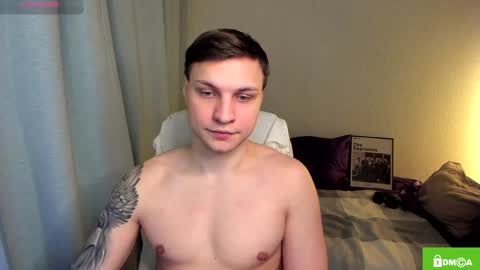 Snapshot of alex_milson chatting on April 7, 11:59 pm alex_milson online show from April 7, 11:59 pm
