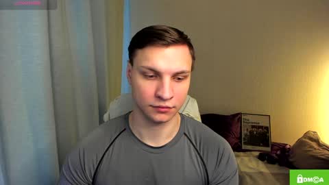 Snapshot of alex_milson chatting on April 9, 6:19 am alex_milson online show from April 9, 6:19 am