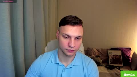 Snapshot of alex_milson chatting on April 17, 6:22 pm alex_milson online show from April 17, 6:22 pm