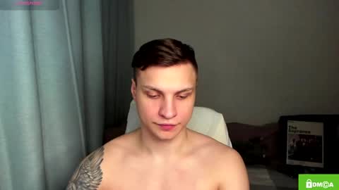 Snapshot of alex_milson chatting on May 4, 6:15 pm alex_milson online show from May 4, 6:15 pm