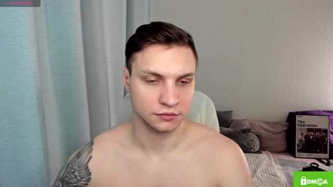 Snapshot of alex_milson chatting on May 20, 12:00 pm alex_milson online show from May 20, 12:00 pm