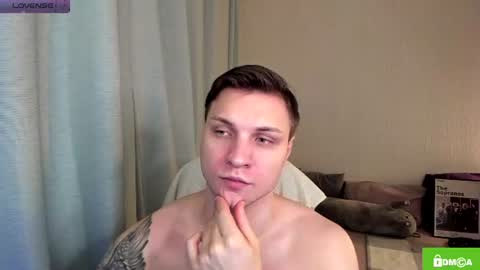 Snapshot of alex_milson chatting on June 12, 11:14 pm alex_milson online show from June 12, 11:14 pm