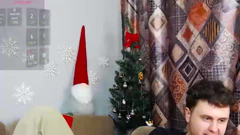 Alex online show from December 28, 9:19 pm