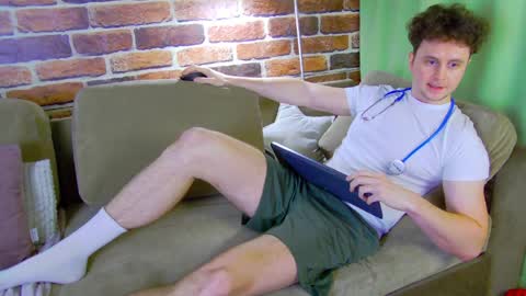 Alex online show from June 3, 11:46 am