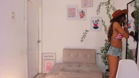 alexis online show from July 4, 6:03 pm