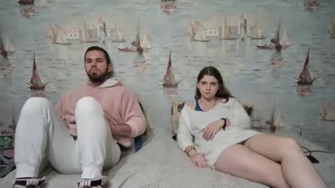 Alex and Sarah online show from October 13, 9:48 pm