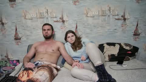 Alex and Sarah online show from October 17, 8:44 pm