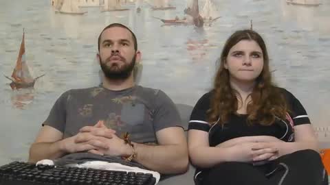 Snapshot of alex_sarah_sex chatting on April 17, 8:45 pm Alex and Sarah online show from April 17, 8:45 pm