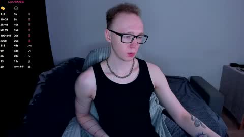 alex_silent online show from April 25, 3:31 pm