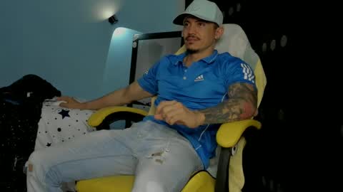 alex_sthorm online show from September 20, 2:34 am