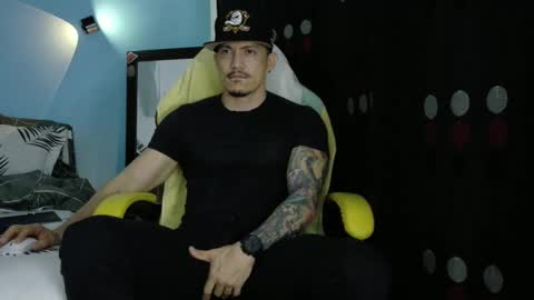 Snapshot of alex_sthorm chatting on April 20, 4:59 am alex_sthorm online show from April 20, 4:59 am