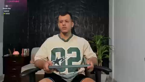 Snapshot of alex_tower chatting on March 17, 2:53 pm Alex Towers online show from March 17, 2:53 pm