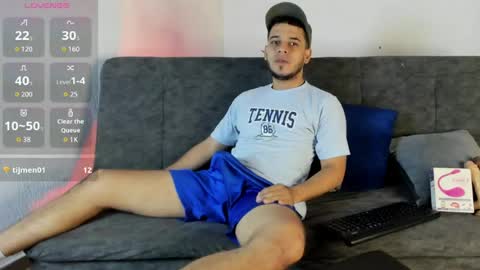 Alex Woll online show from April 20, 2:42 pm
