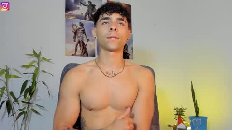 x   online show from March 26, 9:53 pm