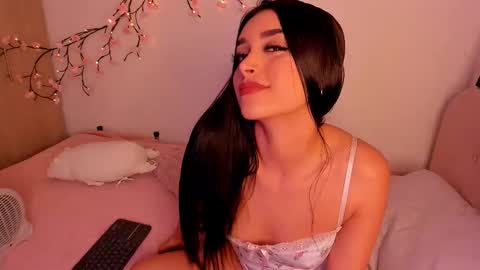 Snapshot of alexa_6908 chatting on November 7, 9:04 pm alexa online show from November 7, 9:04 pm