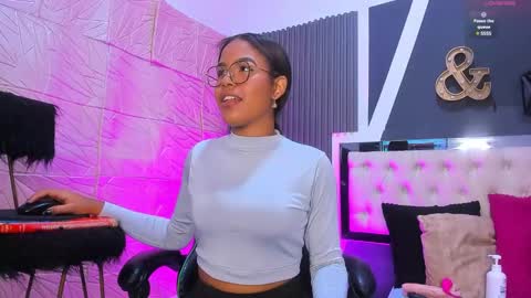 Snapshot of alexa_andherson chatting on January 5, 12:42 pm alexa andherson online show from January 5, 12:42 pm