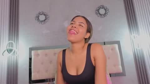 alexa andherson online show from October 27, 8:02 pm