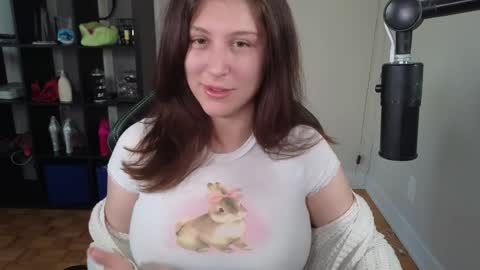 dont be afraid to click social media link its  working  just click on that  online show from October 16, 10:11 pm