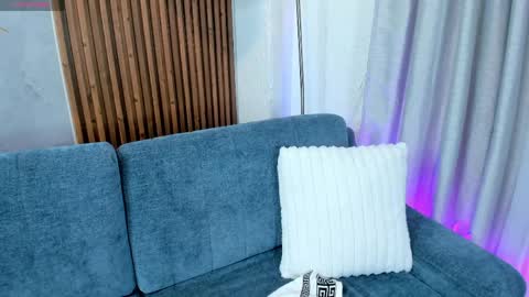 alexa_foxx27 online show from May 9, 7:41 pm