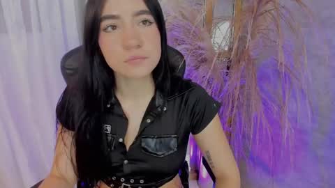 alexa_foxx27 online show from June 3, 8:14 pm