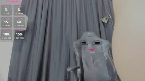 alexa_foxx27 online show from July 9, 8:02 pm