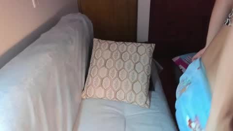 Snapshot of alexa_latina chatting on February 17, 4:57 pm alexa latina online show from February 17, 4:57 pm