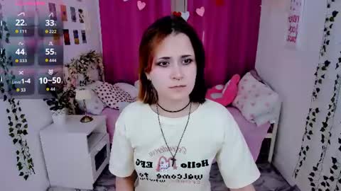 Snapshot of alexa_lexi chatting on July 6, 11:07 am alexa_lexi online show from July 6, 11:07 am