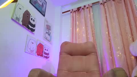 alexa_orange online show from June 3, 10:40 am
