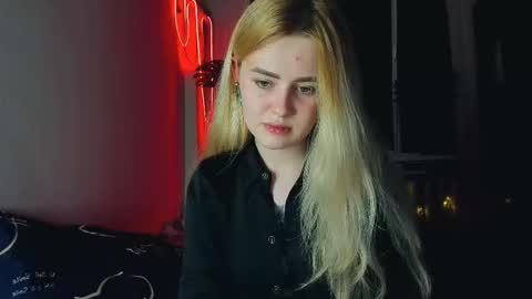 Snapshot of alexa_pirs chatting on March 7, 5:49 pm alexa_pirs online show from March 7, 5:49 pm