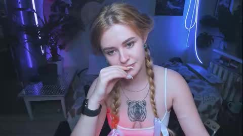 Snapshot of alexa_pirs chatting on October 4, 10:08 pm alexa_pirs online show from October 4, 10:08 pm