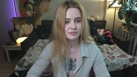 alexa_pirs online show from April 24, 1:57 pm