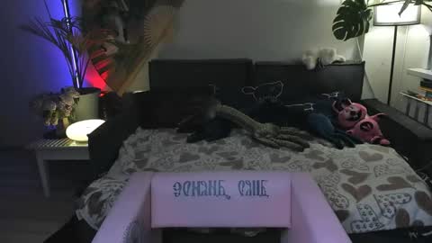 alexa_pirs online show from May 13, 5:21 pm