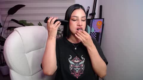 alexaa_obrien online show from February 13, 11:47 pm