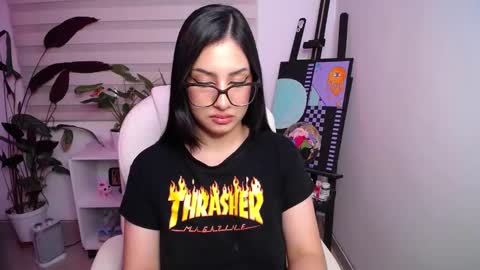 alexaa_obrien online show from March 1, 1:43 am