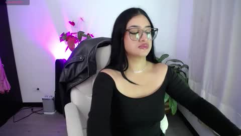 alexaa_obrien online show from February 4, 1:55 am