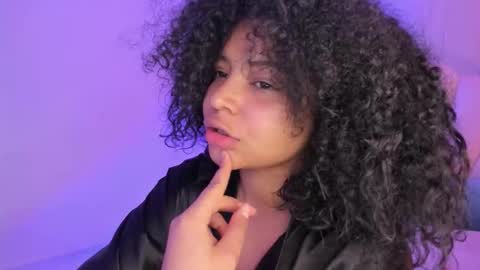 Snapshot of alexaa_swan chatting on February 22, 4:05 pm alexaa_swan online show from February 22, 4:05 pm